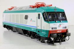 RIVAROSSI art. HR2766 - FS Trenitalia E402A 011 Dep. Foligno livrea XMPR con gancio elettrico frontale, epoca VI, RIVAROSSI art. HR2766 - FS Trenitalia E402A 011 Dep. Foligno livrea XMPR con gancio elettrico frontale, epoca VI
Bellissima locomotiva - motore centrale con trasmissione cardanica - lucia bianche e rosse con inversione di marcia - interfaccia decoder 21poli
Offerta Speciale a 161,90 (listino 179,90)