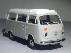 BREKINA HO art. BK 33144 - Volswaghen T2 versione Camper Westfalia , BREKINA HO art. BK 33144 - Volswaghen T2 versione Camper Westfalia 
Versione inedita del modello - Immancabile sui plastici e diorami italiani in Epoca IV - Modello molto dettaglato 