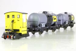 RIVAROSSI HR2877 - Set Agip Composto da Automotore da manovra 'Sogliola' ABL livrea gialla e due carri cisterna Epoca III , RIVAROSSI HR2877 - Set Agip Composto da Automotore da manovra 'Sogliola' ABL livrea gialla e due carri cisterna Epoca III - Motrice predisposta per decoder DCC 6pin
Modello in offerta speciale a 173 (Listino 198)