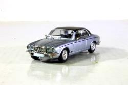 BREKINA HO - Art. PCX870164 Jaguar XJ-C, argento metallizzato tetto nero, BREKINA HO - Art. PCX870164 Jaguar XJ-C, argento metallizzato tetto nero - immancabile sui plastici e diorami italiani in Epoca IV - Modello molto dettagliato 