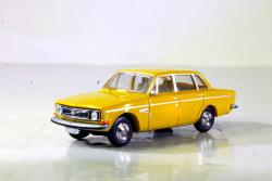 BREKINA HO - Art. 29422 Volvo 144 giallo metallizzato , BREKINA HO - Art. 29422 Volvo 144 giallo metallizzato - Immancabile sui plastici e diorami italiani in Epoca IV - Modello molto dettagliato