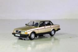 BREKINA HO - PCX870417 Volvo 240 beige metallizzato, BREKINA HO - PCX870417 Volvo 240 beige metallizzato - Immancabile sui plastici e diorami italiani in Epoca IV-V - Modello molto dettagliato