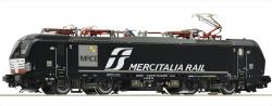 ROCO HO - art. 60975 - FS MRCE MerciItalia Rail Locomotiva elettrica 193 702 Vectron -Epoca VI, ROCO HO - art. 60975 - FS MRCE MerciItalia Rail Locomotiva elettrica 193 702 Vectron -Epoca VI 
Diverse locomotive nere Vectron noleggiate da MRCE sono in servizio presso le Ferrovie dello Stato Italiane. Si distinguono con i grandi loghi bianchi di Mercitalia Rail, il marchio dell'azienda nazionale di trasporto merci italiana. Le macchine sono omologate nei paesi Italia, Austria e Germania.
Modello molto dettagliato - Motore centrale a 5 poli con trasmissione cardanica e volano - luci anteriori e posteriori a led con inversione automatica + funzione abbaglianti - Luci in cabina -  bellissimi pantografi monobraccio Faveley  
■ Con una versione alta del prototipo del pannello di controllo sulla cabina di guida
■ Impiego nel trasporto merci internazionale
■ Maniglioni autoportanti, in parte in metallo
■ In modalità digitale con abbaglianti commutabili e fari o luci posteriori commutabili individualmente
Raggio minimo curvatura 358mm - Dimensioni modello 218mm - Interfaccia digitale Plux22

