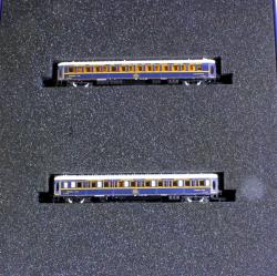 ARNOLD N HN4400 - CIWL VSOE (Venice Simplon Orient Express) Set di 2 carrozze letto Epoca V, ARNOLD N HN4400 - CIWL VSOE (Venice Simplon Orient Express) Set di 2 carrozze letto Epoca V
Confezione nostalgica in elegante cofanetto
Modelloin offerta speciale a 93,50 Euro (Listino 103,90)