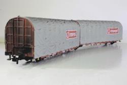 RIVAROSSI HO art. HR6570 - FS Carro doppio telonato a 3 assi serie Lails, della ditta Indesit Epoca V, RIVAROSSI HO art. HR6570 - FS Carro doppio telonato a 3 assi serie Lails, della ditta Indesit Epoca V
Bellissimo carro dai ricchi particolari e fine dettagli.
Ganci estraibili a norme NEM e timoni con dispositivo di allontanamento ganci in curva
Prodotto in offerta speciale a Euro 62 (Listino 69,90 Euro)
