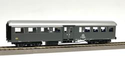 Os.kar HO - art. OS-3359 FS Carrozza Corbellini mista 1-2 Cl. Serie AB 50 83 38 18 500-4 - Livrea Grigio Ardesia Epoca IV, Os.kar HO - art. OS-3359 FS Carrozza Corbellini mista 1-2 Cl. Serie AB 50 83 38 18 500-4 - Livrea Grigio Ardesia Epoca IV
Bellissima carrozza molto dettagliata completa di ganci estraibili a norme NEM e dispositivo per allontanamento timoneria in curva
Modello in offerta speciale a 44 Euro (Listino 54,90)