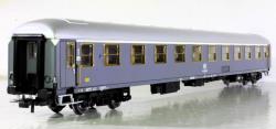 RIVAROSSI H0 - FS Carrozza 1 Cl UIC-X '68  in livrea grigio ardesia Epoca IV, RIVAROSSI H0 - FS Carrozza 1 Cl UIC-X '68  in livrea grigio ardesia Epoca IV
Bellissima carrozza immancabile per i convogli nei plastici di epoca IV
Dotata di cinematismo per allontanamento timoneria in curva - Ganci estraibili a norme Nem
